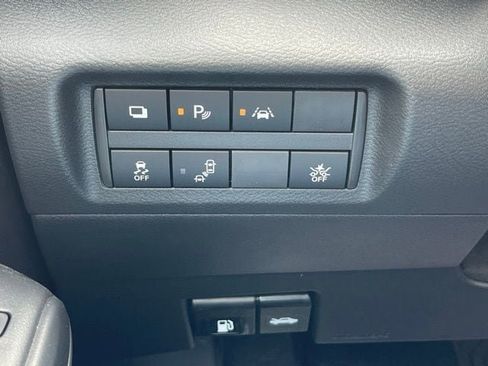 New 2025 Nissan Kicks Play S image 25