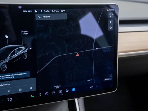 Used 2020 Tesla Model 3 Performance image 23