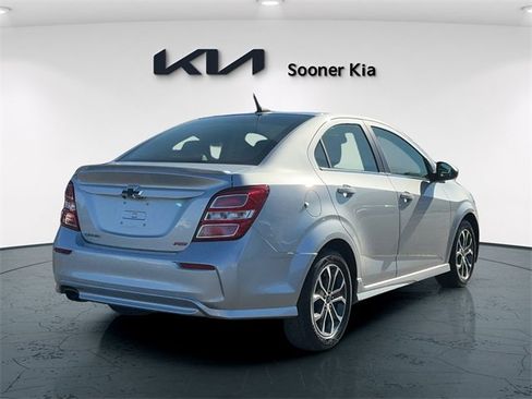 Used 2020 Chevrolet Sonic LT w/ Convenience Package image 6