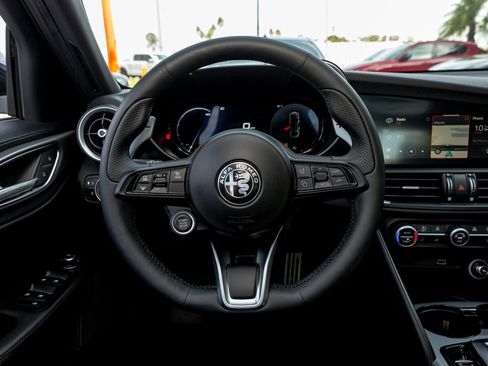 New 2025 Alfa Romeo Giulia w/ Driving Assist Package image 27