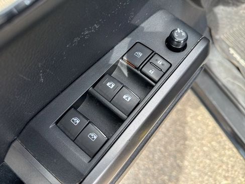 Used 2019 Toyota Tacoma TRD Off-Road image 21