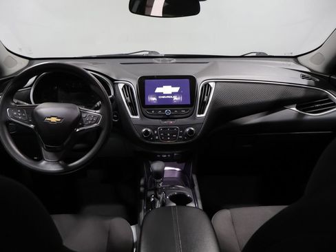 Used 2024 Chevrolet Malibu LT FWD image 16