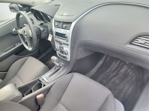 Used 2009 Chevrolet Malibu LT image 22