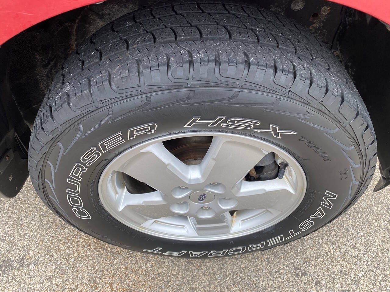 Used 2010 Ford Escape XLT FWD image 12
