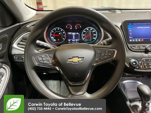 Used 2023 Chevrolet Malibu LT image 14