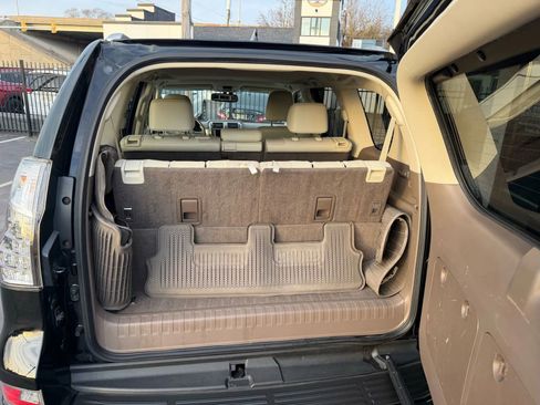 Used 2018 Lexus GX 460 image 18