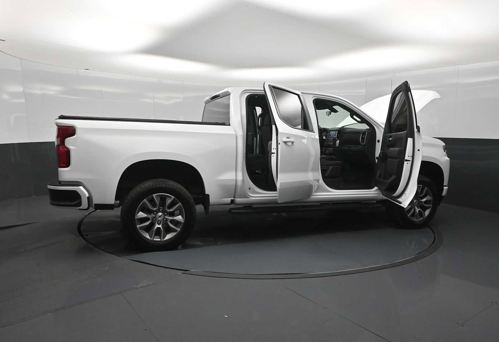 Used 2021 Chevrolet Silverado 1500 RST AWD/4WD image 28