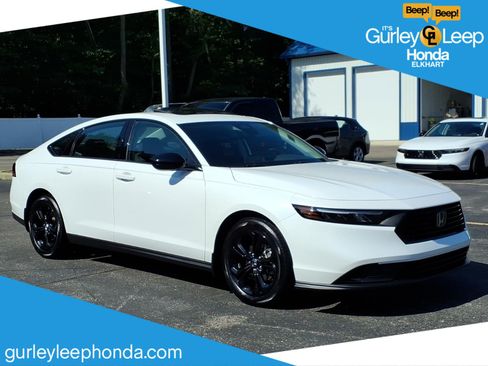 Used 2025 Honda Accord SE image 1