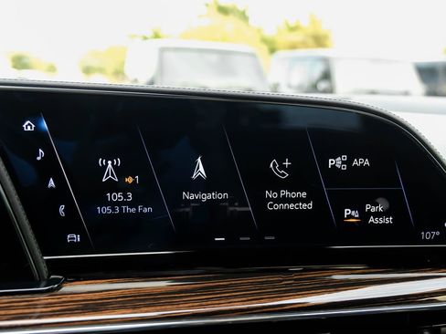 Used 2024 Cadillac Escalade Premium Luxury w/ Performance Package AWD/4WD image 38