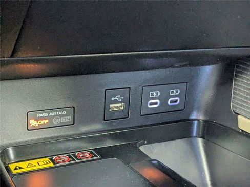 Certified 2025 Toyota Camry SE FWD image 23