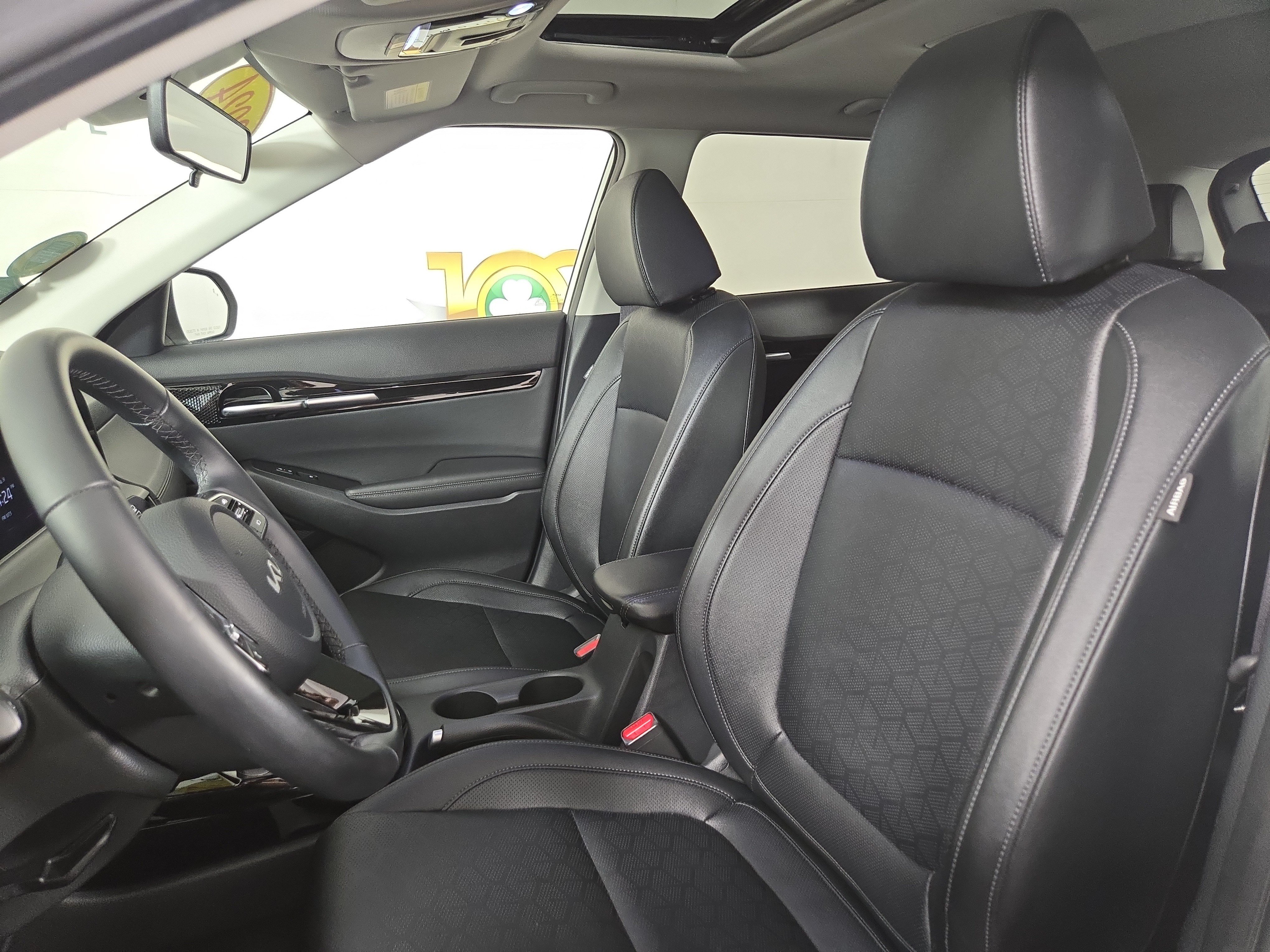 Used 2024 Kia Seltos EX AWD/4WD image 10