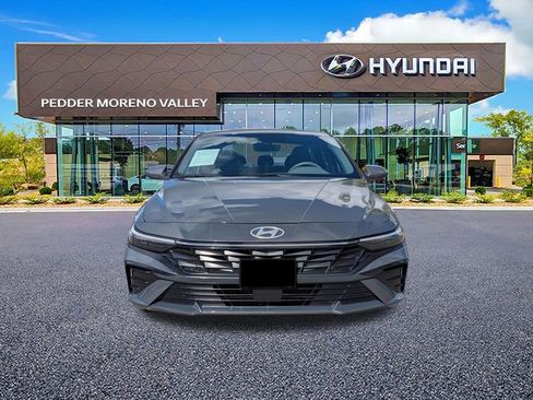 Certified 2024 Hyundai Elantra SEL w/ Convenience Package image 9