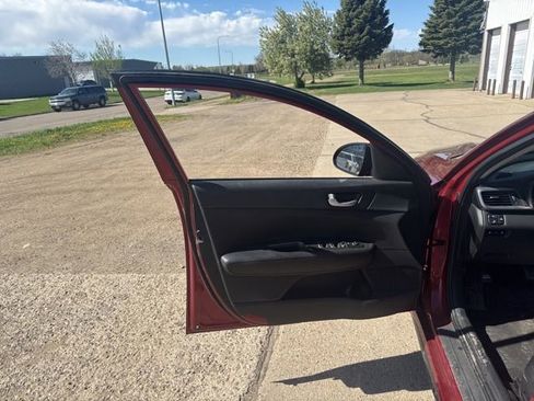 Used 2019 Kia Optima S w/ S Panoramic Sunroof Package FWD image 12