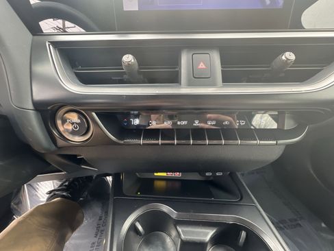 Used 2023 Lexus UX 250h FWD w/ Accessory Package (Z1) image 20