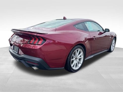 Used 2025 Ford Mustang GT Premium image 7