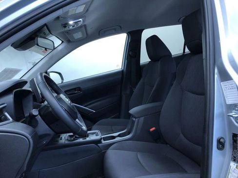 Certified 2026 Toyota Corolla Cross LE FWD image 19
