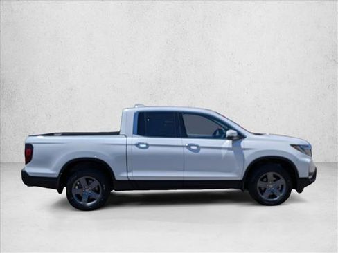 Used 2023 Honda Ridgeline RTL-E image 3