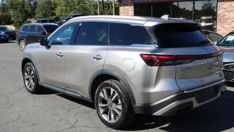 Used 2023 INFINITI QX60 Luxe w/ Vision Package AWD/4WD image 5