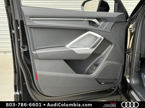 Used 2025 Audi Q3 2.0T Premium w/ Convenience Plus Package image 21