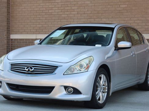 Used 2010 INFINITI G37 x Sedan w/ Premium Pkg AWD/4WD image 5