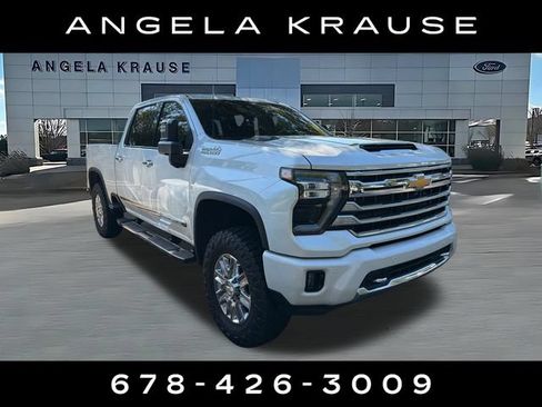 Used 2025 Chevrolet Silverado 2500 High Country AWD/4WD image 1