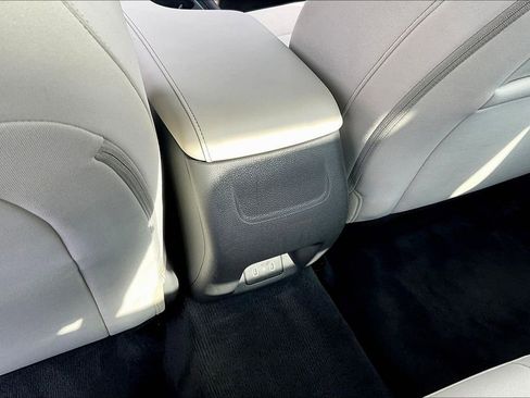 Used 2025 Hyundai Sonata SEL FWD image 31