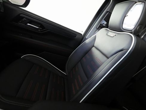 Used 2026 GMC Yukon AT4 Ultimate image 43