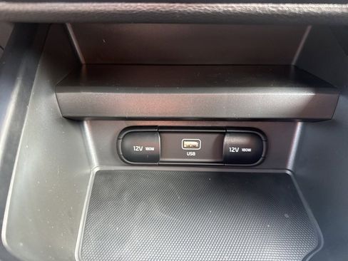 New 2025 Kia Soul LX image 32