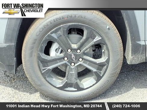 New 2026 Chevrolet Equinox LT w/ Convenience Package II FWD image 6