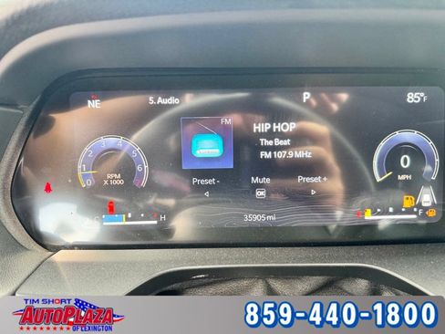 Used 2023 Jeep Grand Cherokee Limited AWD/4WD image 4