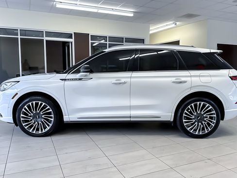 Used 2020 Lincoln Corsair Reserve w/ Equipment Group 202A AWD/4WD image 7