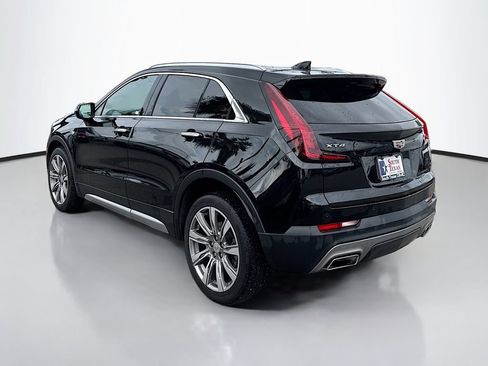 Used 2023 Cadillac XT4 Premium Luxury w/ Technology Package FWD image 5