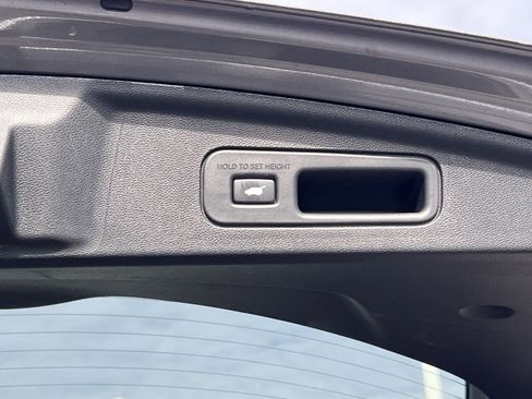 Certified 2025 Acura MDX FWD image 29