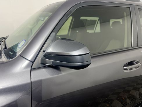 Used 2019 Toyota 4Runner SR5 image 12