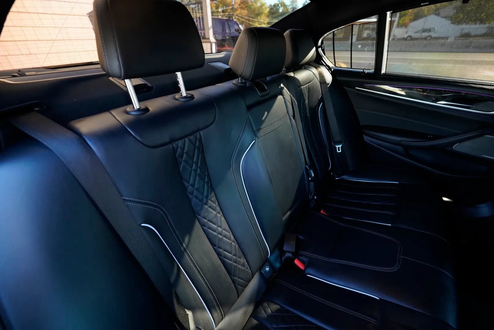 Used 2023 BMW M550i xDrive w/ Executive Package AWD/4WD image 40