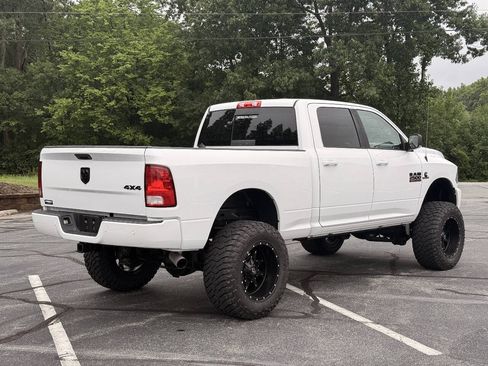 Used 2017 RAM 2500 Big Horn w/ Sport Appearance Group AWD/4WD image 4