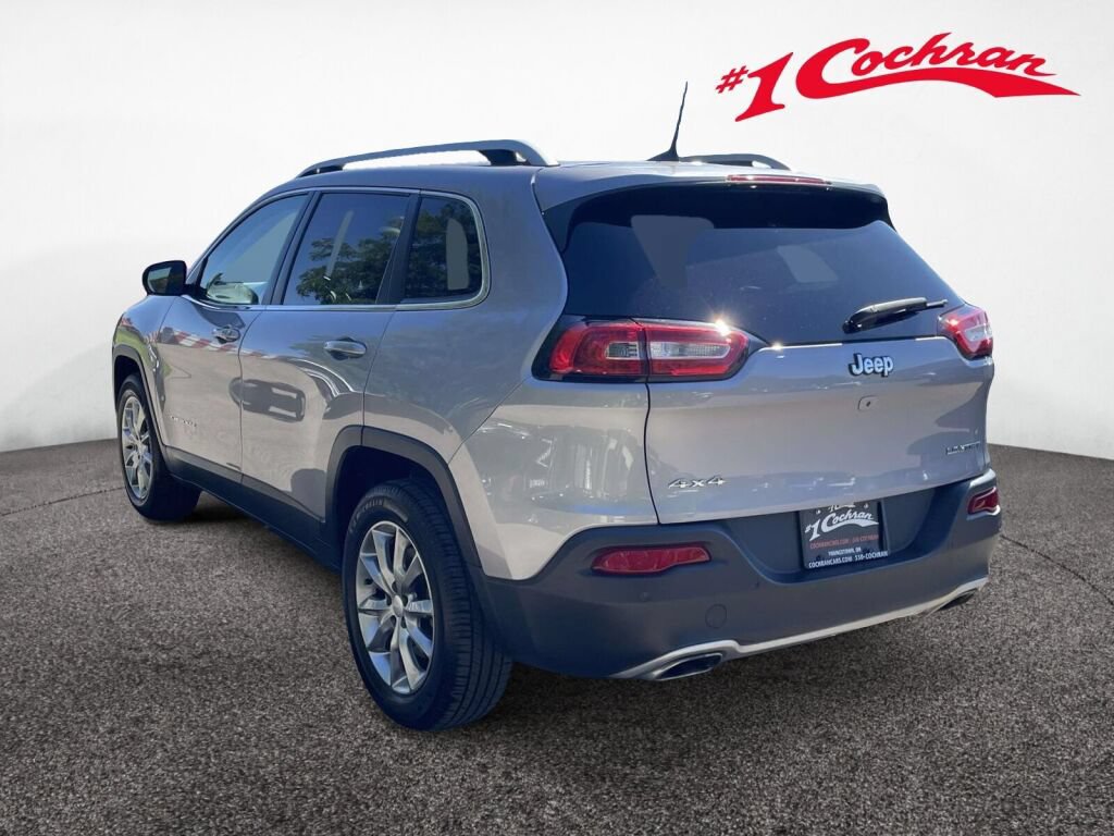 Used 2018 Jeep Cherokee Limited AWD/4WD image 9