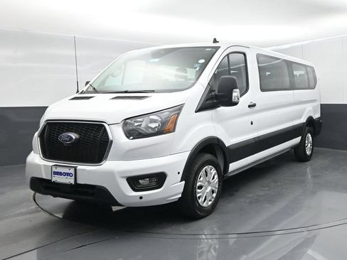 Used 2024 Ford Transit 350 XLT RWD image 4