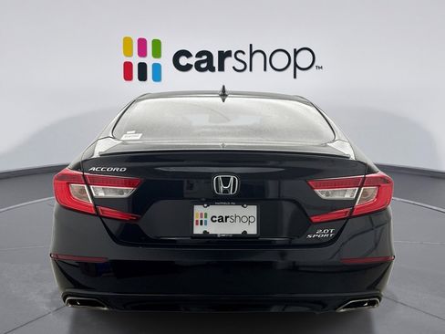 Used 2018 Honda Accord Sport image 4