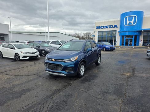 Used 2019 Chevrolet Trax LT w/ Driver Confidence Package image 7