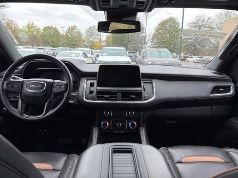 Used 2023 GMC Yukon XL AT4 w/ Technology Package image 33