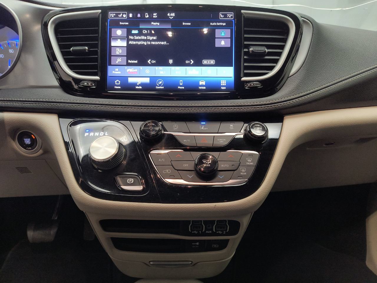 Used 2022 Chrysler Pacifica Touring-L AWD/4WD image 22