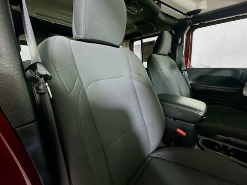 Used 2021 Jeep Wrangler Unlimited Sport S image 27