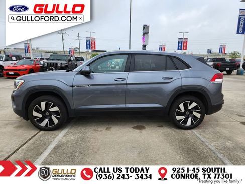 Used 2025 Volkswagen Atlas Cross Sport SE image 4