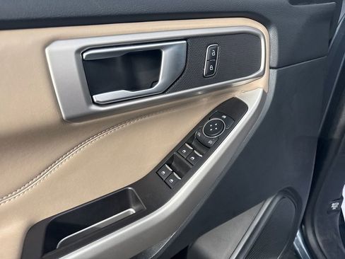 Used 2024 Ford Explorer XLT w/ Equipment Group 202A image 30