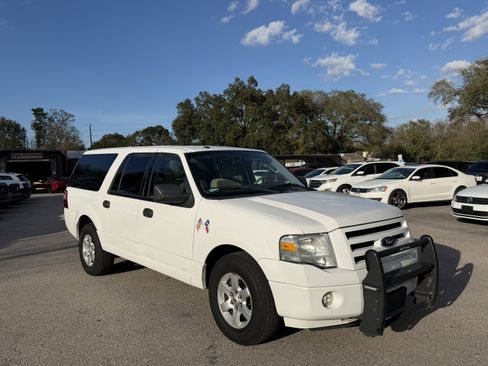 Used 2013 Ford Expedition EL XL image 2