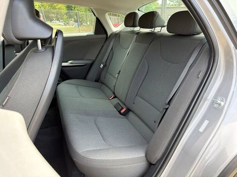 Used 2025 Kia K4 FWD image 19