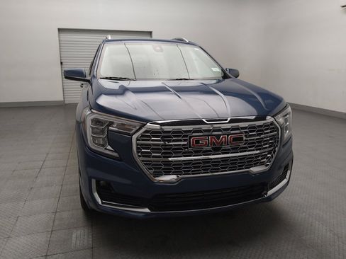 Used 2024 GMC Terrain SLT AWD/4WD image 14