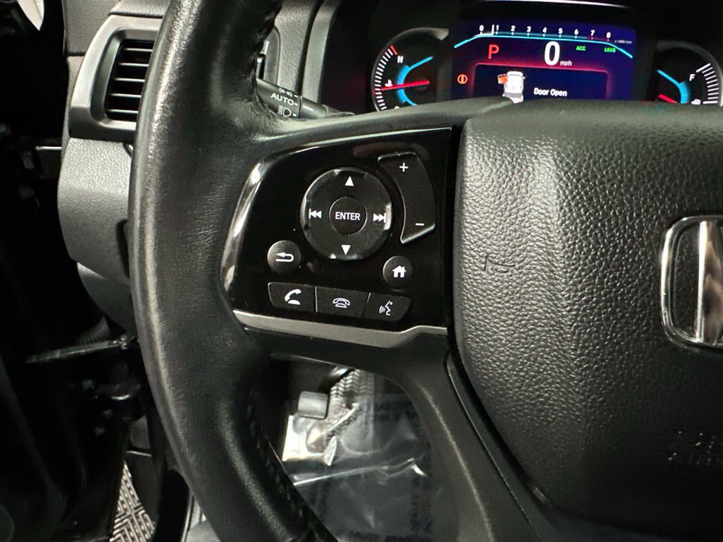 Used 2022 Honda Pilot Touring image 12