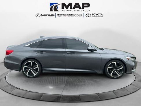 Used 2019 Honda Accord Sport image 6
